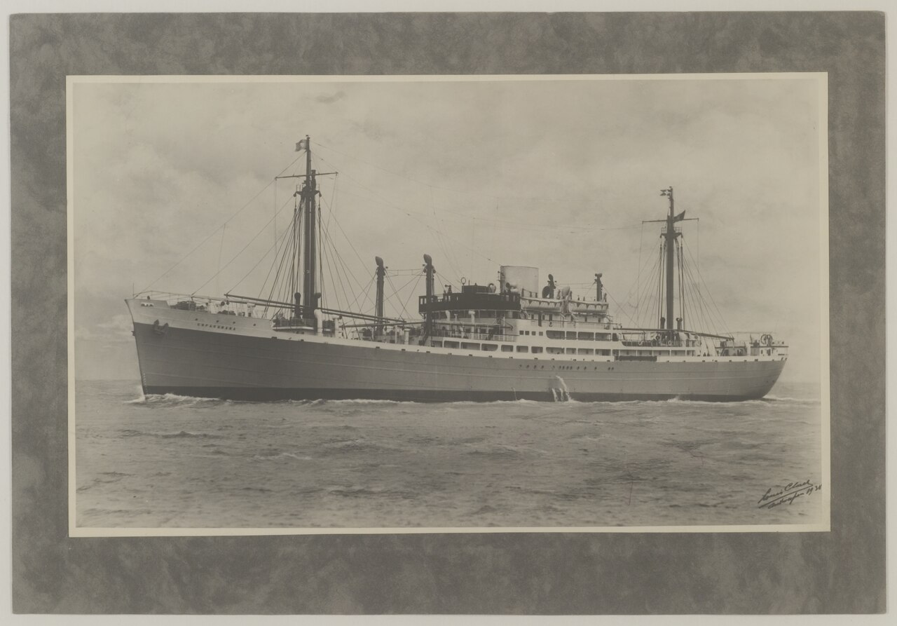 The steamer Copacabana, 1938. MAS Antwerp, Public domain.