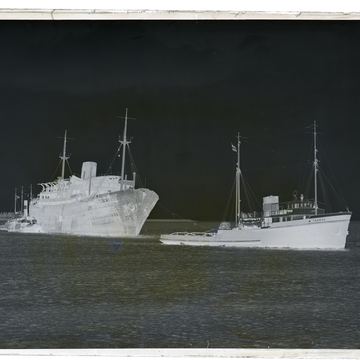 The Baudouinville burnt out, on the Thames