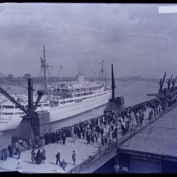 The Baudouinville leaving for the Congo